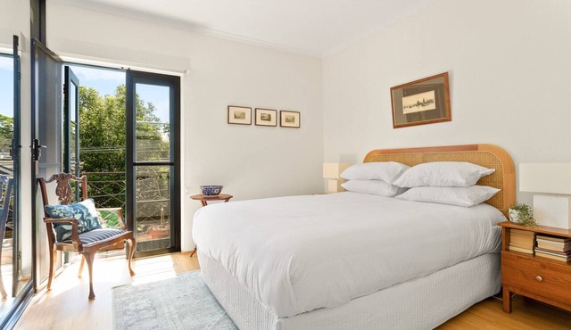 Spacious 2-Bed Townhouse with a Lush Courtyard in Erskineville