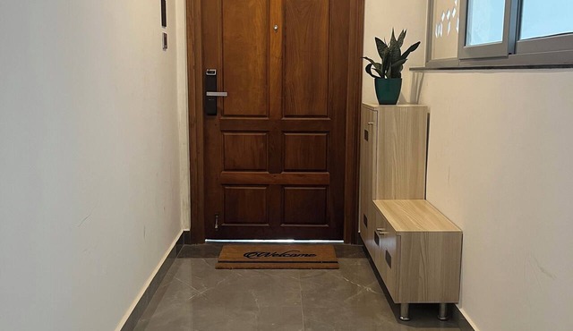 Spacious 3-bedroom apartment in peaceful Thiruvananthapuram with AC