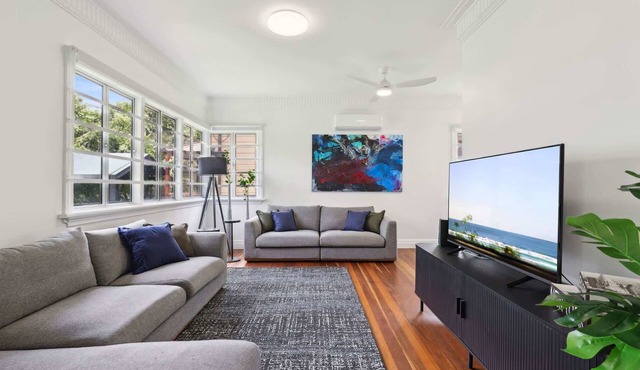 Spacious 3-Bed Home in Morningside with Backyard in Morningside