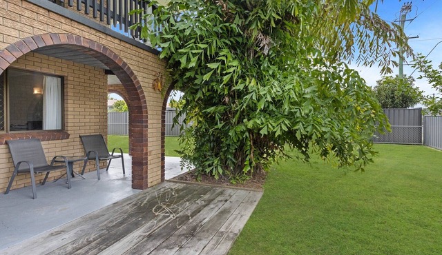 Spacious 3-Bed Home with Large Balcony in Scarness
