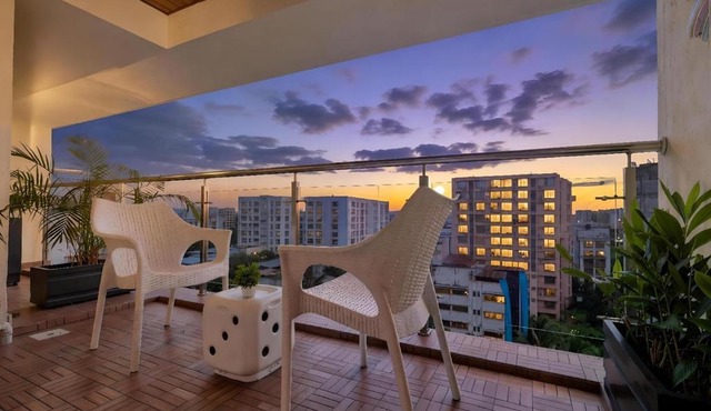 Spacious 3 Bedroom Apartment at Kalina, Santacruz East 5 mins from Bandra Kurla Complex in Mumbai