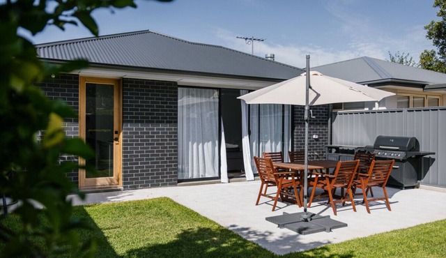 Spacious 3BR Coastal Stay Near Marion & Brighton in Warradale