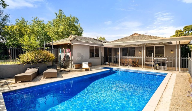 Spacious 5-Bed Home with Pool in Glen Iris in Glen Iris