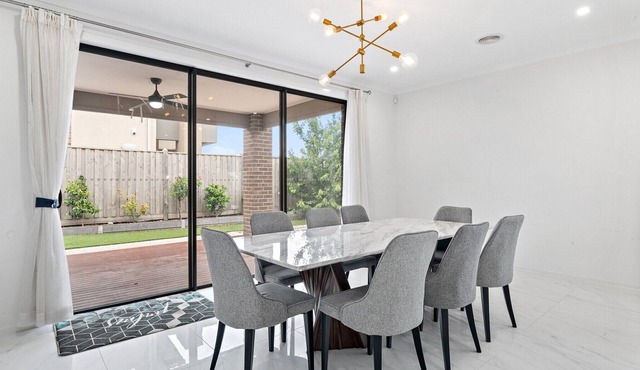 Spacious 5-Bed Home in Peaceful Point Cook in Point Cook