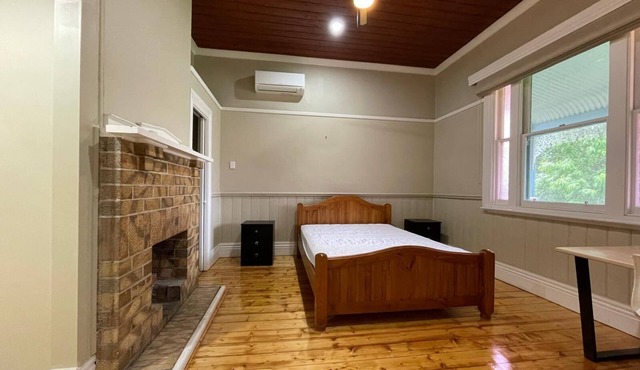 Spacious, clean & secure in Seymour