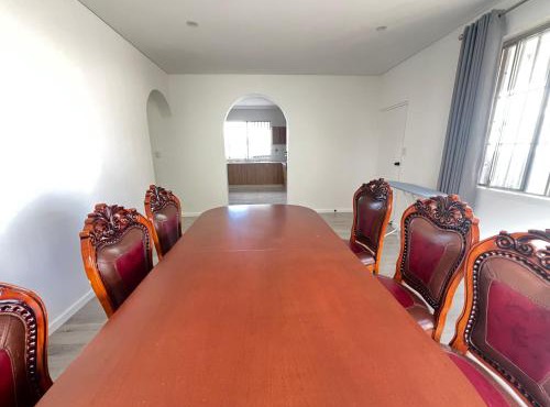 Spacious Queen Room - Train Station - NG5 in Guildford