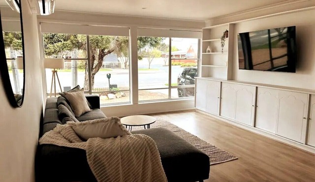 Spacious Unit in Convenient Location in Yarrawonga