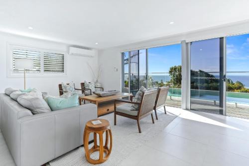 Spectacular Beachside Living, Sunrise Beach in Sunrise Beach