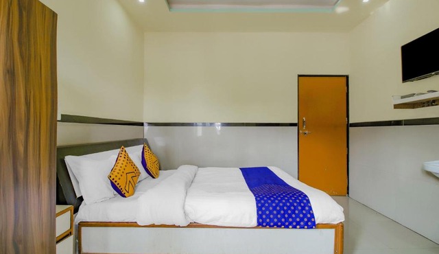 SPOT ON Indirasagar Executive in Kolhapur