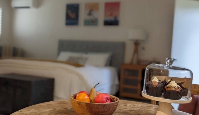 Studio at Beechworth next to the forest. Pet friendly but please let us know. . in Beechworth