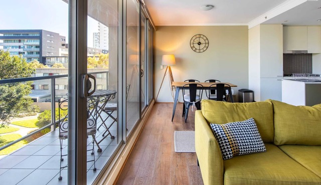 Stunning 2BR Apartment In Central Location in Zetland