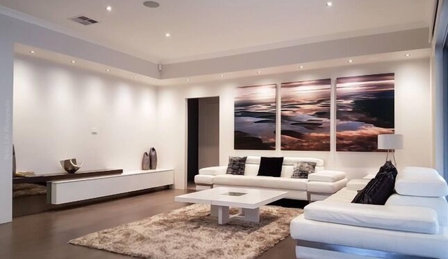 Stunning Beachfront Retreat Vacation Home in Perth