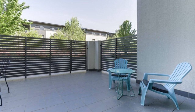 Stylish studio Apt near AIS and GIO Stadium in Bruce