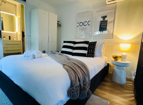 Stylish tiny home in Melton west in Melton