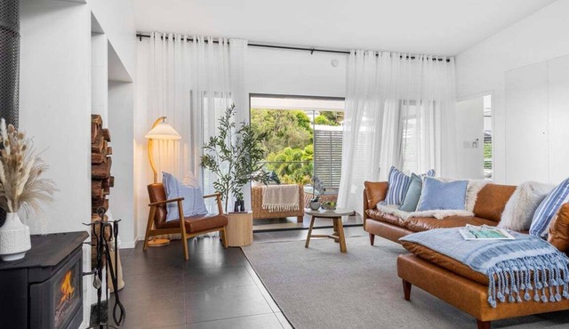 Summit to Sea, Elevated Luxury in Sunshine Coast