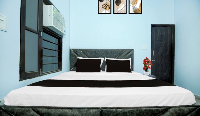 Super Collection O by OYO Nayagaon Vikas