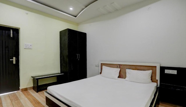 Super Hotel O The Nirvana Resorts in Dhanbād