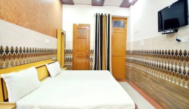 Taj Guest House