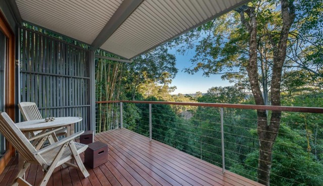 Taman Sari Sunshine Coast Romantic Pet-Friendly Hinterland Retreat in Mapleton