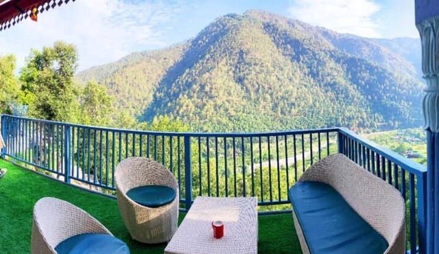 Tatsaaraa Kavan in Ramgarh