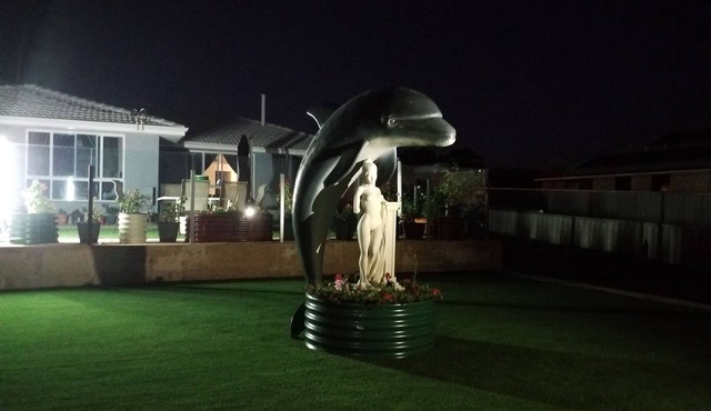 THE DOLPHIN PLACE ON THE ESTUARY. in Australind