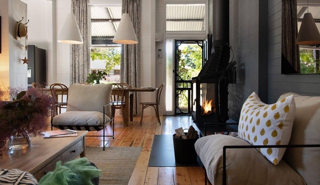 The Elm Tree- Designer Home in the heart of Daylesford in Daylesford