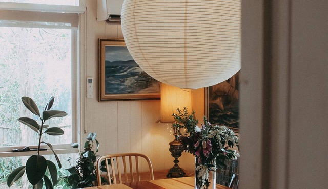 The Good Place: cute cottage with lush garden. Walk to cafes, brewery & shops. in Balnarring