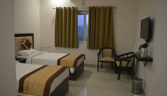 The Lotus Sutra Hotel