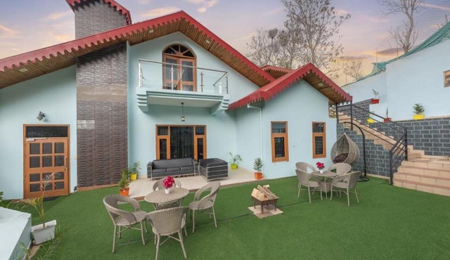 The Majestic Escape l Serviced Villa l Open Air Lawn & Plunge Pool l Bonfire l Music Party l Managed By ExoticStays