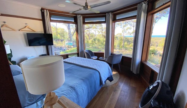 The Pool House - Crescent Head - stunning ocean views in Crescent Head