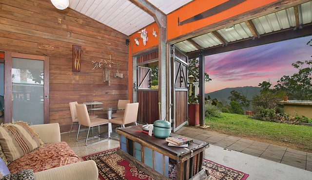 The Shed Conversion with Hot tub and amazing views: Building#5 in Austinville