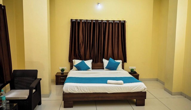 THE SHRINE HOTEL in Khandwa