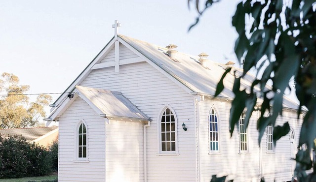The Travelling Bishop ~ Historic Church in Gunbower