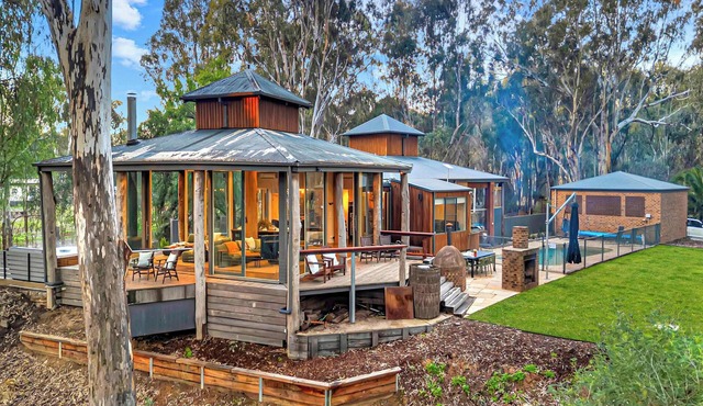 The Treehouse in Moama