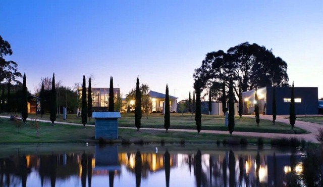 The Welcome Paddock - Luxury Country Estate close to Daylesford in Shepherds Flat
