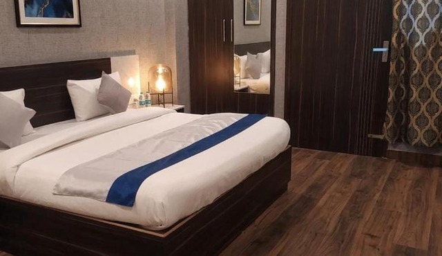 "The White Casa"- Sector 39 Near Medanta Medicity