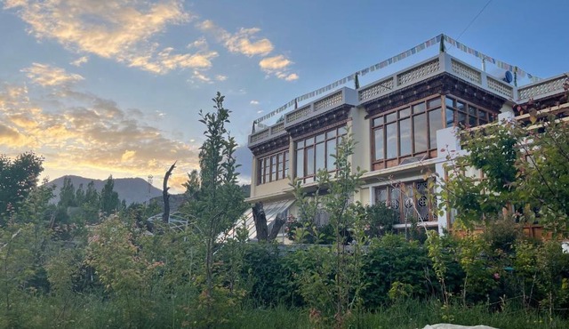 THE WILLOW HOUSE in Leh