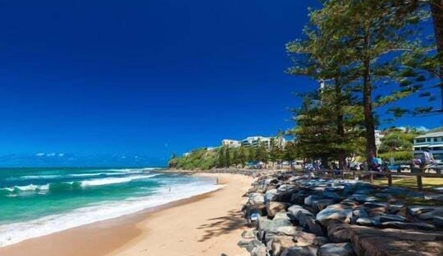 This apartment is a 2 bedroom(s), 1 bathrooms, located in Battery Hill, QLD. in Battery Hill