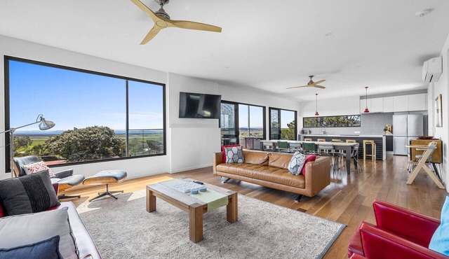 This w/end $962. Walk to beach and shops. Wifi. Dedicated games room. in Venus Bay