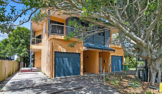 Three bedroom unit close to everything. in Point Lookout