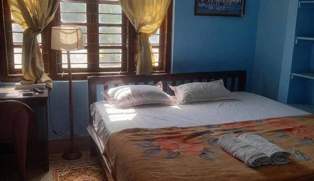 THUBE Saheb B&B
