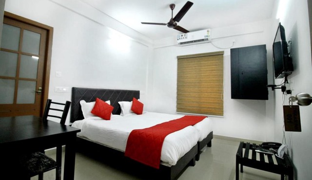 Thulasi Inn