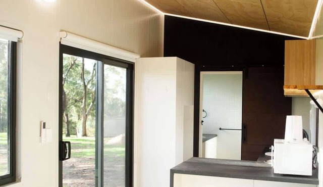 Tiny Home Scenic National Park Views Serenity in Canoelands