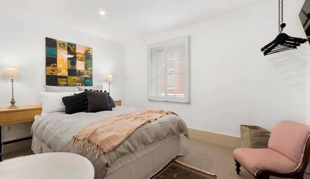 Toris Cottage Stroll to Vibrant Salamanca in Battery Point