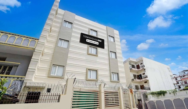 Townhouse Oak Banaras
