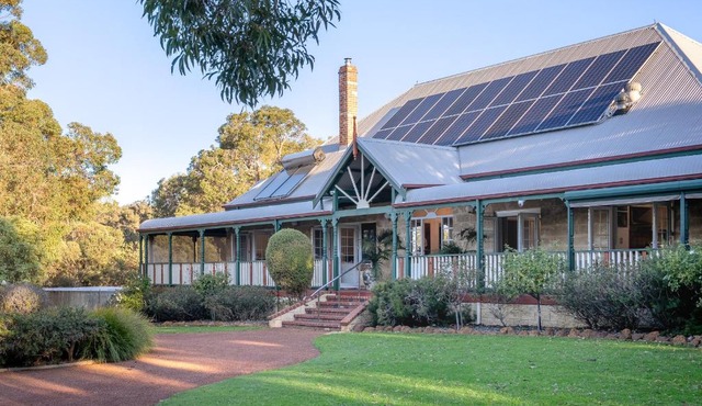 Tracks End I Private Properties in Dunsborough