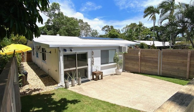 Trinity Beach Oasis-Uncover serenity and sophistication at our beachside. in TRINITY BEACH