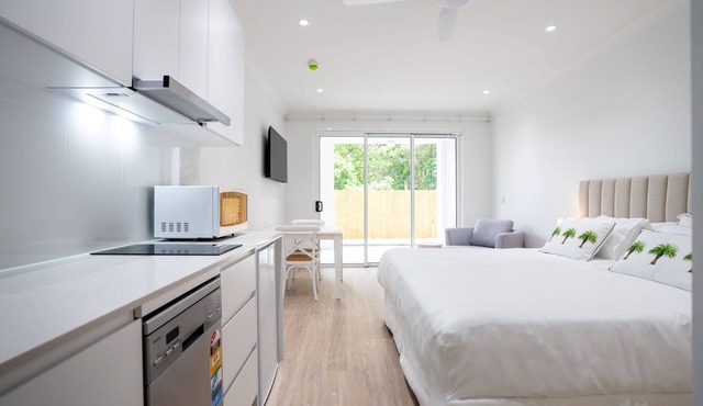 Trinity Collective - Studio Apartment in Trinity Beach
