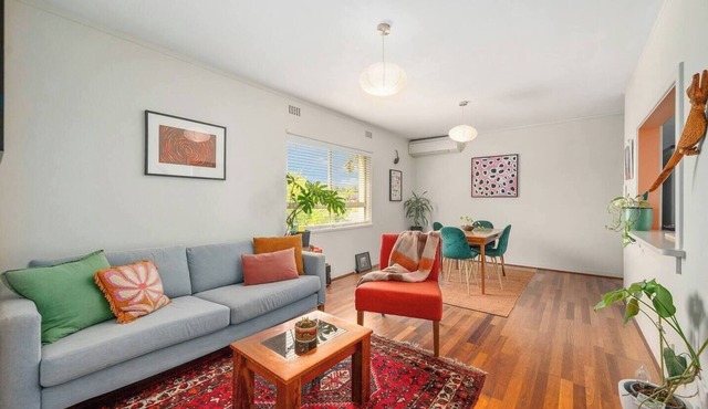 Tuart Treetop Escape Vibrant Stay near South Beach in Beaconsfield