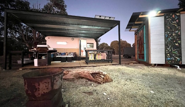 Unique Hideaway with Peaceful Private views in central heart of north east Vic in Bonegilla